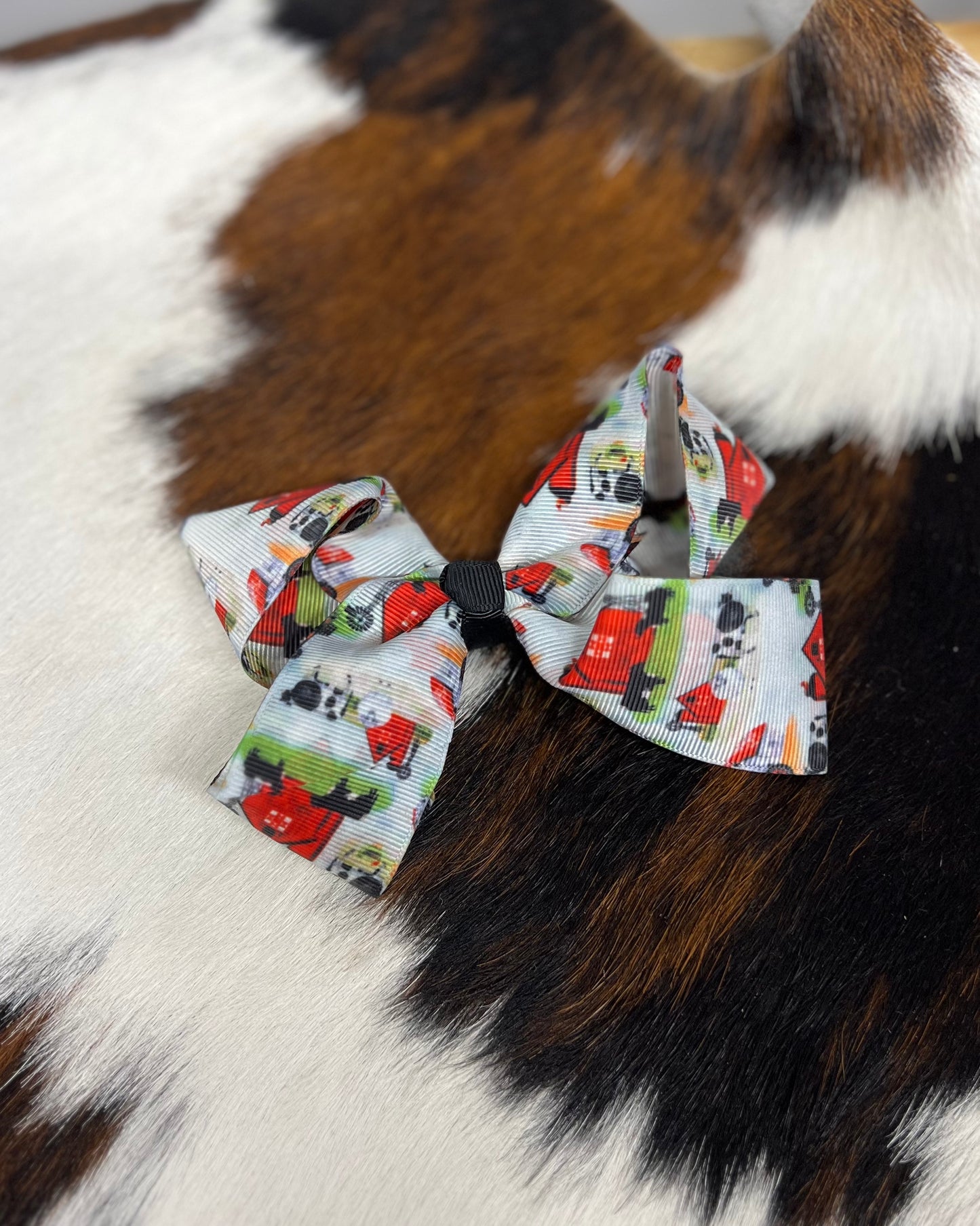 Farm Print Bow