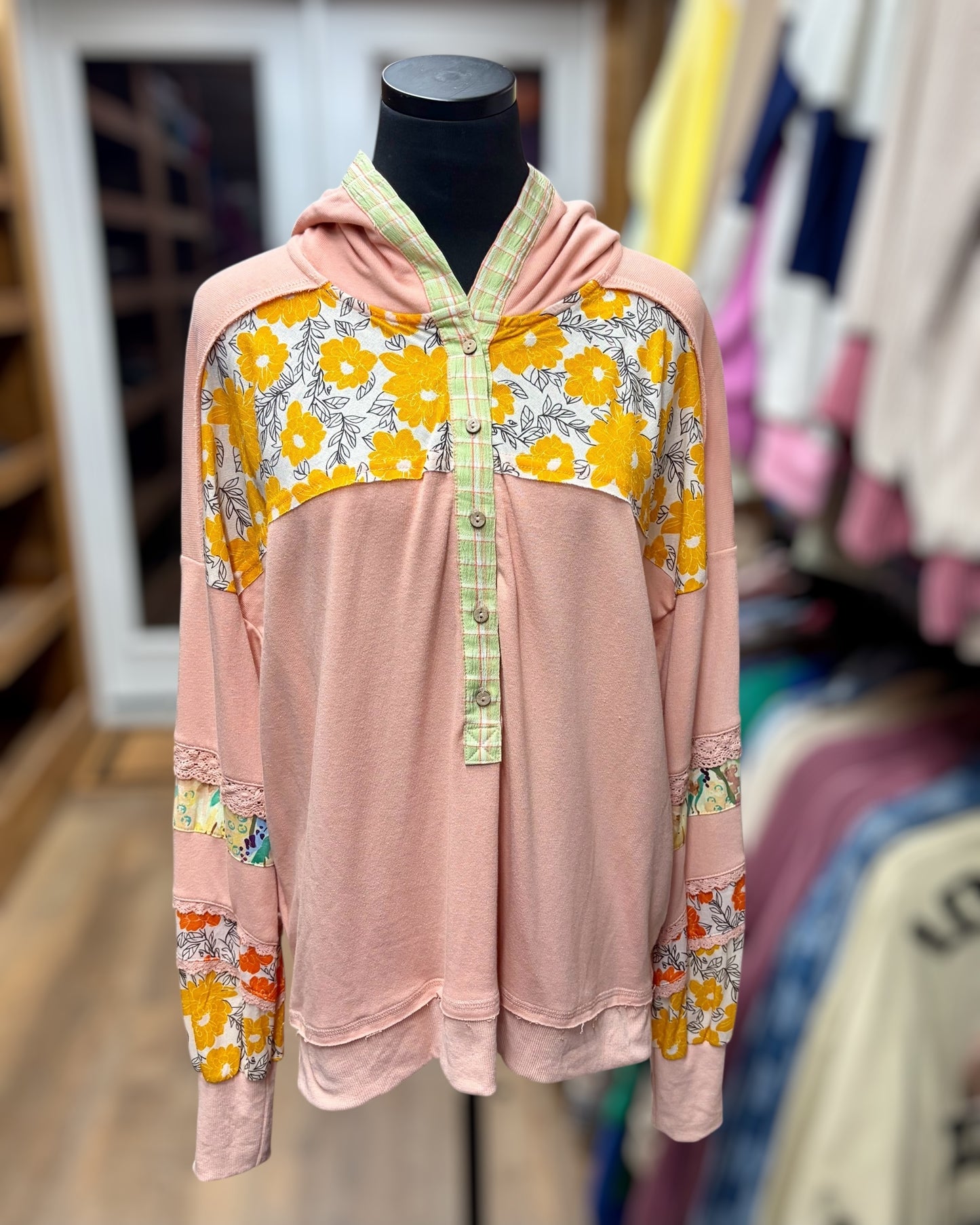 The Gaby Pullover - Coral