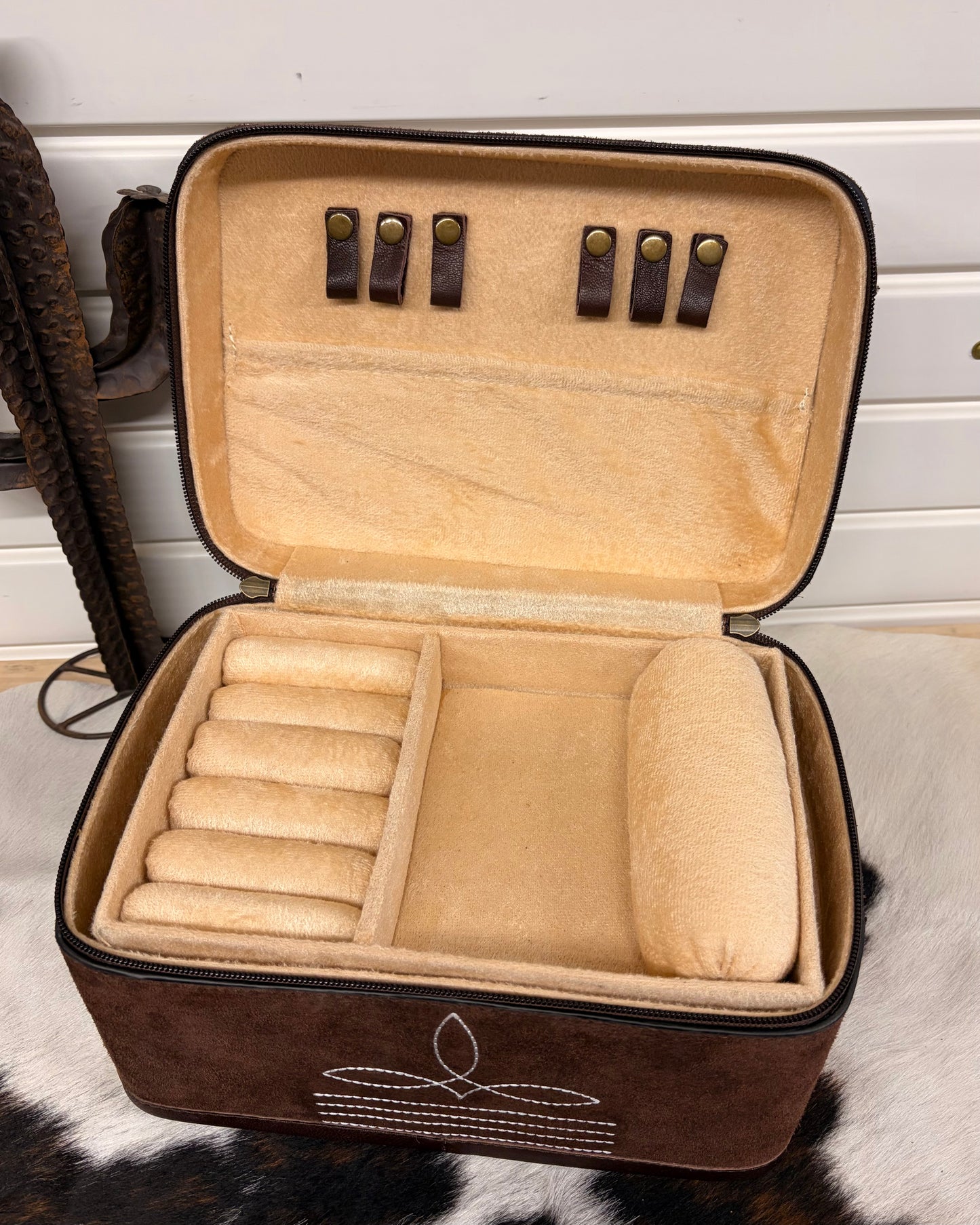 The Quincy Jewelry Box