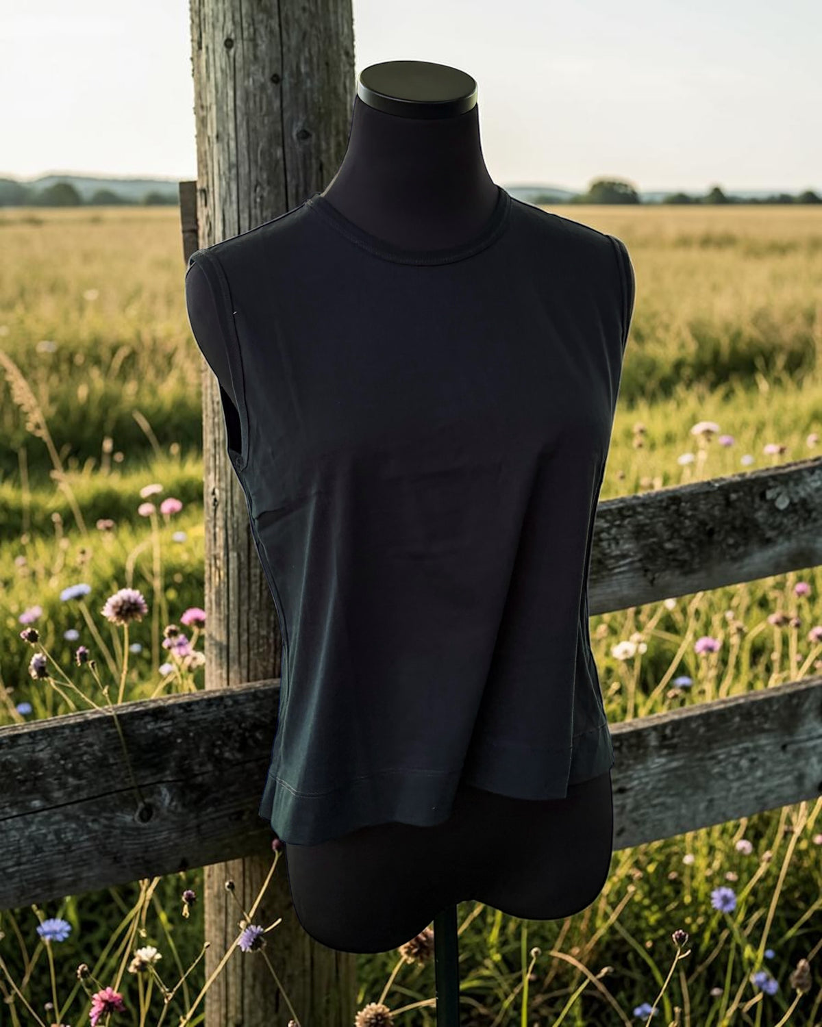 Boxy Pleated Tank Top - Black